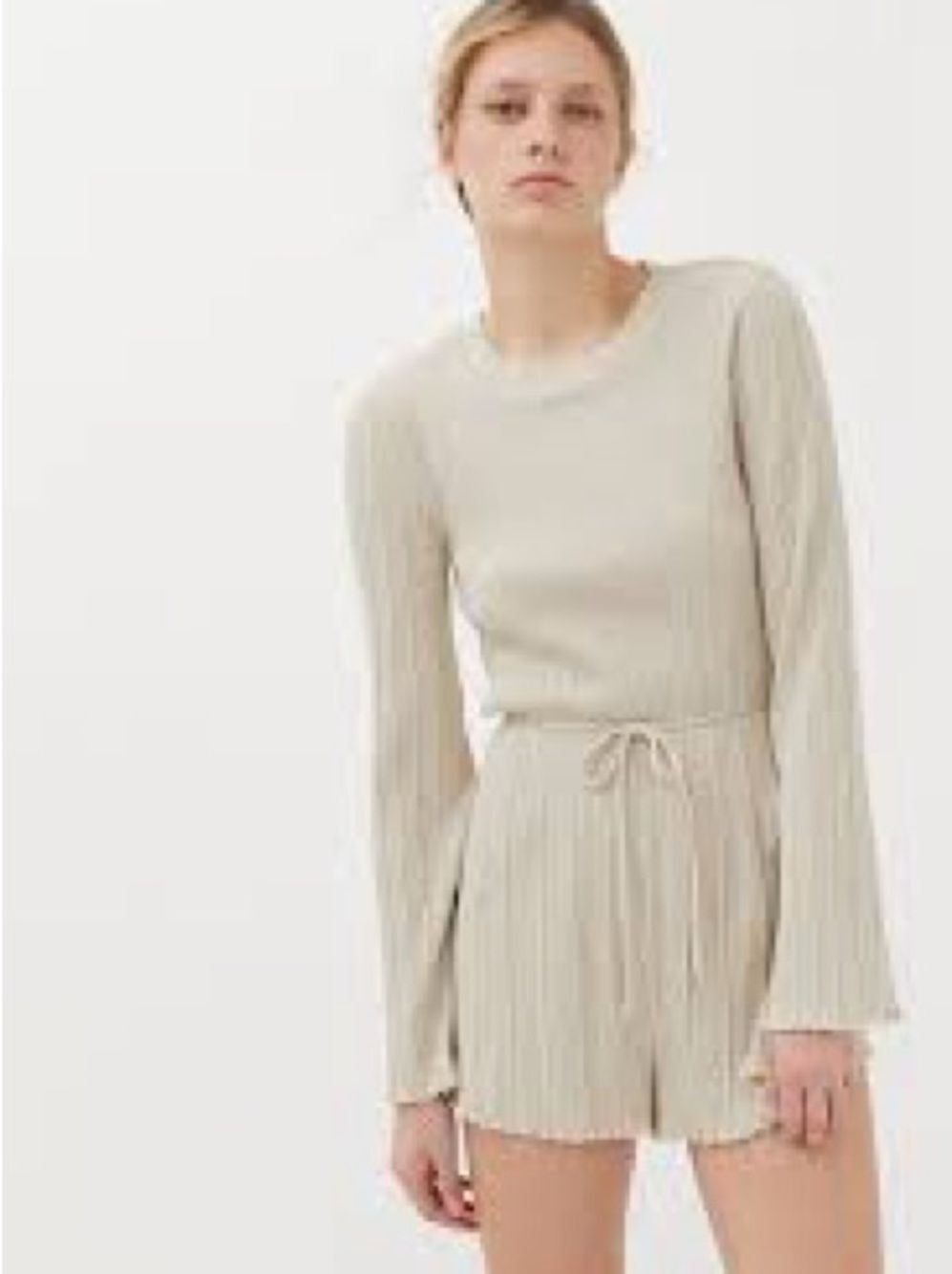 Urban Outfitters NWT Women's Cream/Beige Ribbed Long-Sleeve Romper S